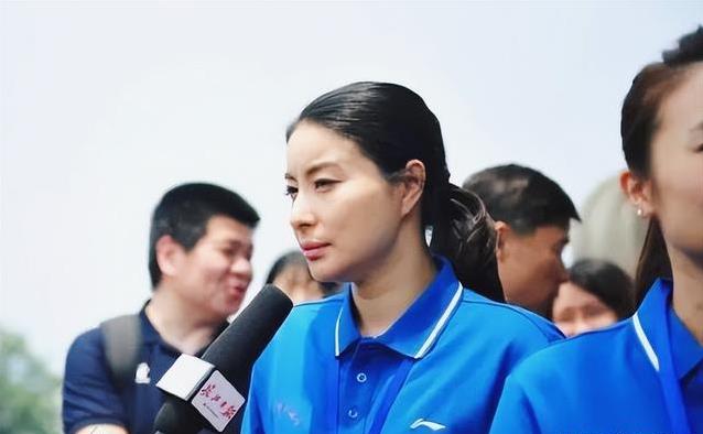 掉了, 位稳坐, 她凭啥这么